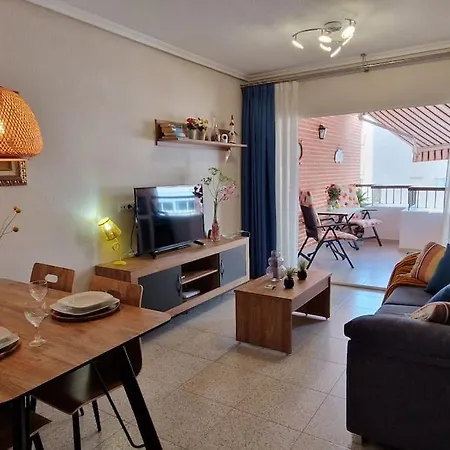 Jardin Playa Del Cura Торевьиа